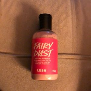 Lush Fairy Dust dusting powder!